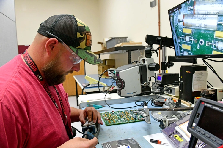 Electronic and component supply — PCB inspection